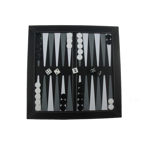 Đêm nhan sắc hội tụ những ca sỹ nổi tiếng với những phần dàn dựng sôi động và mới lạ.